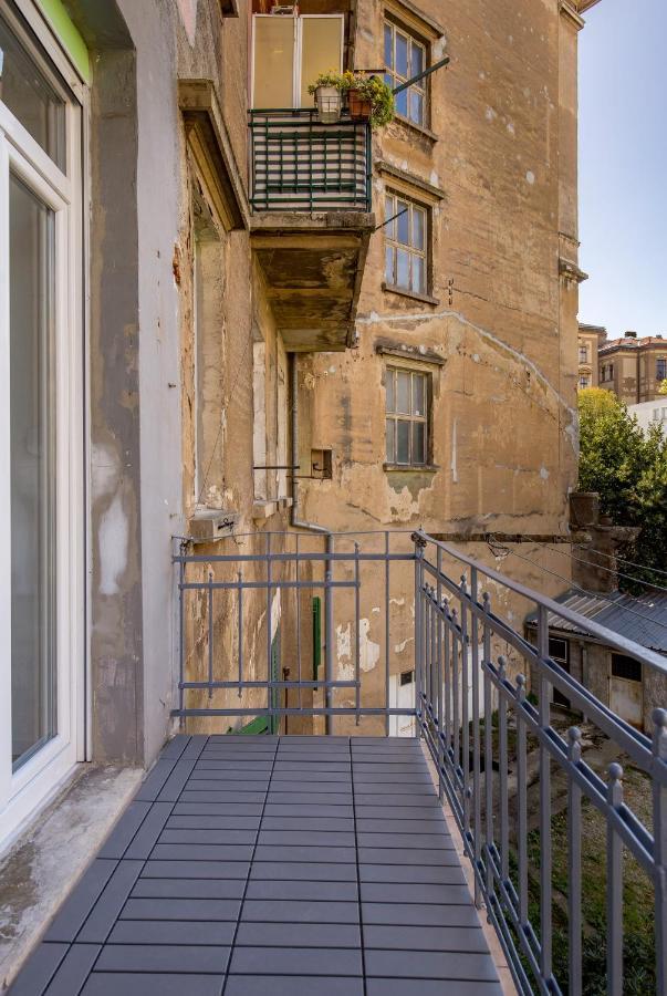 Saint Vitus Apartments With Balcony Rijeka Exterior photo